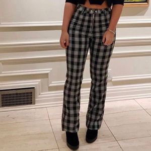I am gia pants